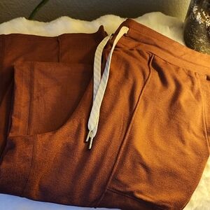 Vuori Rust Sweatpants